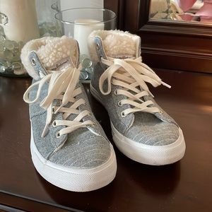 Tommy Bahama high top sneaker